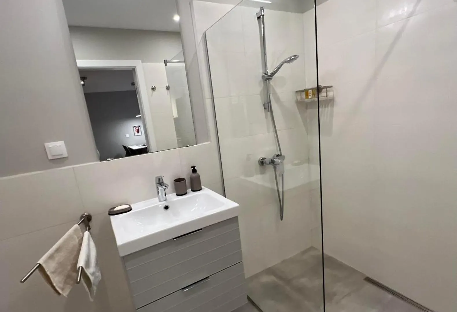 Daire Boston Cozy Elegant Family Apt W Parking Near Nsa Sofya